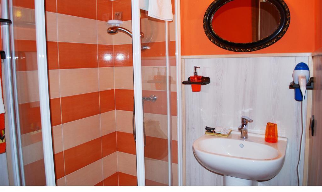 B&B I Viandanti Piancogno Bilik gambar